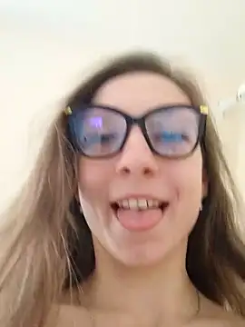 Milky flexy cat online show from February 25, 3:05 pm