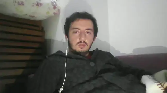 laynufff online show from February 9, 12:39 am