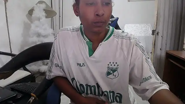 yohatinelly07 online show from November 27, 8:00 pm