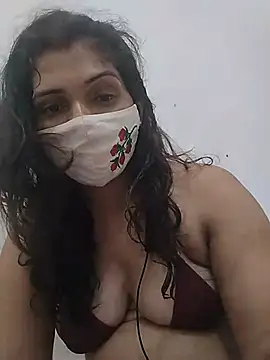 Snapshot of Simaran_bhabhi chatting on June 14, 2:24 am Simaran bhabhi online show from June 14, 2:24 am