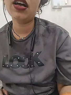 Snapshot of Simaran_bhabhi chatting on July 7, 12:20 pm Simaran bhabhi online show from July 7, 12:20 pm