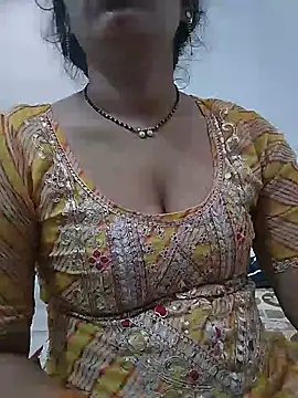 Snapshot of Simaran_bhabhi chatting on July 17, 12:17 am Simaran bhabhi online show from July 17, 12:17 am