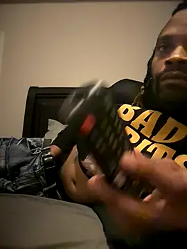 1BeautyN1Beast online show from December 4, 5:28 am