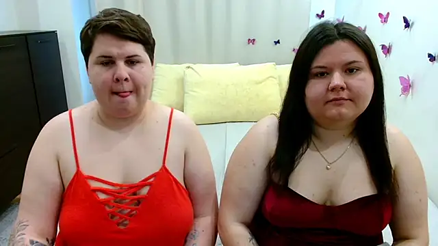 Snapshot of BeckyAndHellen chatting on September 29, 9:47 am BeckyAndHellen online show from September 29, 9:47 am