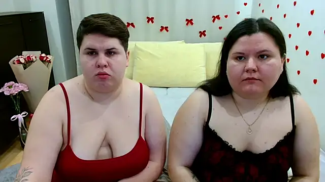 BeckyAndHellen online show from October 29, 6:09 pm