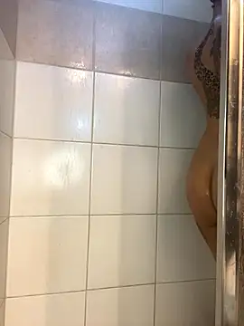 Shuggabutt online show from December 8, 10:03 pm