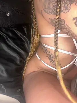 Shuggabutt online show from January 4, 1:21 pm