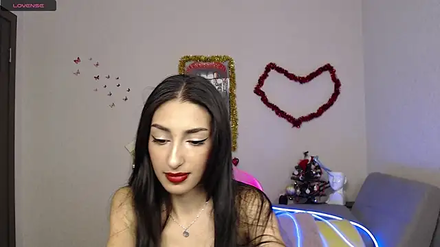 Snapshot of Lina_Robbins chatting on January 2, 12:23 am Lina Robbins online show from January 2, 12:23 am