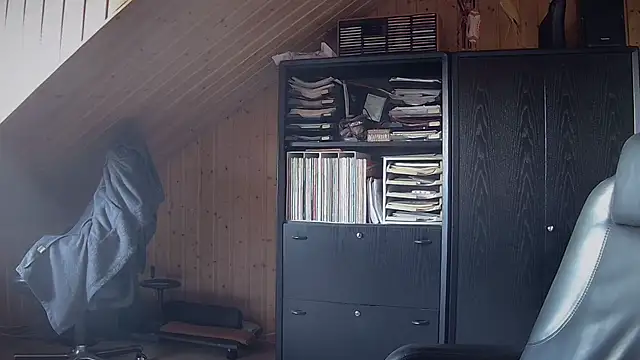 Snapshot of biggandybig chatting on November 12, 10:04 am biggandybig online show from November 12, 10:04 am