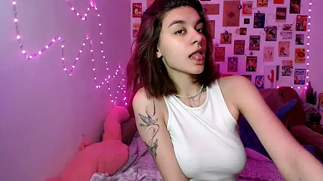 Snapshot of Celine_Dionn chatting on December 21, 12:27 pm Celine Dionn online show from December 21, 12:27 pm