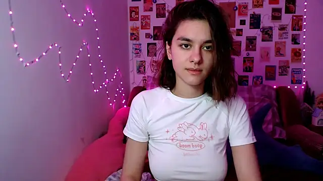 Snapshot of Celine_Dionn chatting on January 2, 8:17 am Celine Dionn online show from January 2, 8:17 am