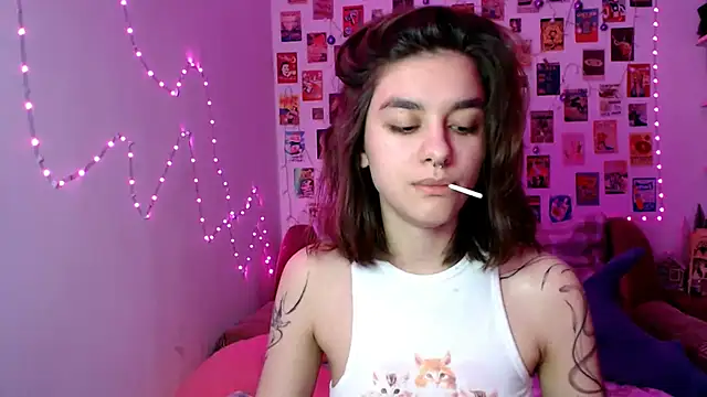 Snapshot of Celine_Dionn chatting on January 24, 1:47 pm Celine Dionn online show from January 24, 1:47 pm