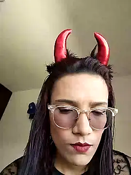 Snapshot of Yaumiko chatting on December 20, 3:21 pm Yaumiko online show from December 20, 3:21 pm