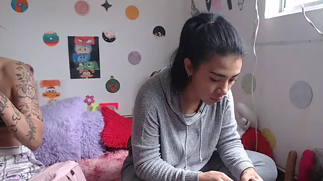 Snapshot of Yaumiko chatting on December 28, 12:45 pm Yaumiko online show from December 28, 12:45 pm