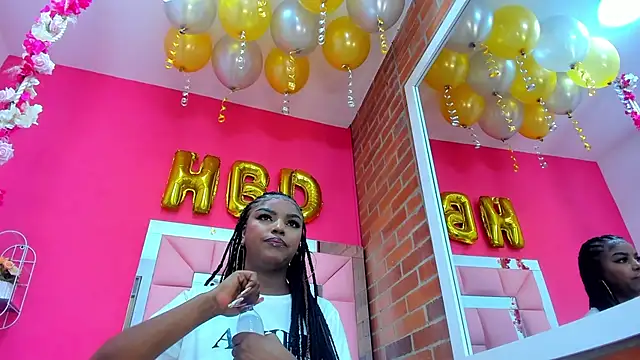 malu horny 69 online show from December 6, 3:00 pm