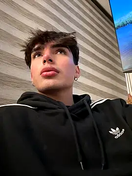 KittySkirtt1 online show from October 28, 2:15 am