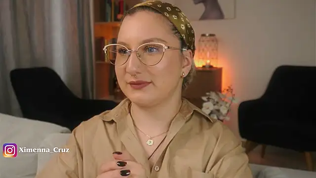 Ximenna Cruz online show from February 20, 7:14 pm