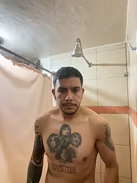 Snapshot of Molly1993rrrrrrrf chatting on November 6, 1:34 pm Molly1993rrrrrrrf online show from November 6, 1:34 pm