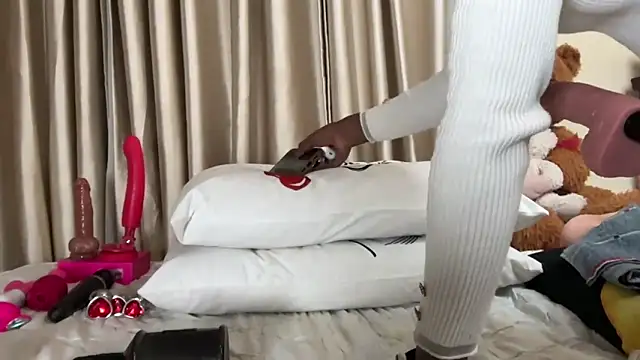 SexyAudreyFuck online show from November 12, 11:47 pm