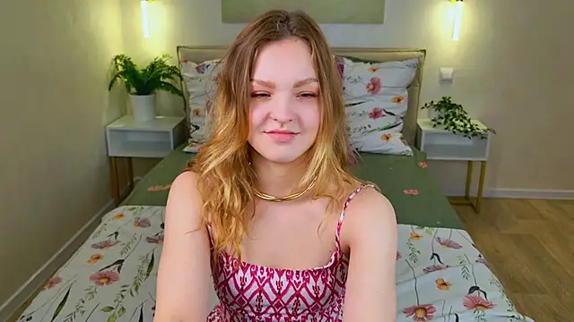 stay with alice online show from October 20, 1:55 pm