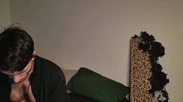 JackDesFeux online show from December 2, 4:07 am