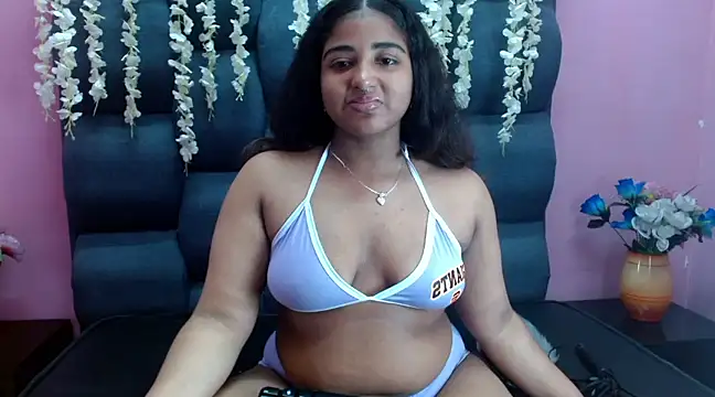 Sofia Hernandez  online show from February 12, 2:24 am