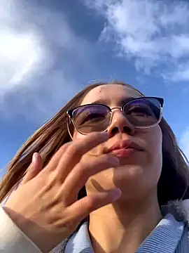 melody-dy online show from October 8, 10:07 pm