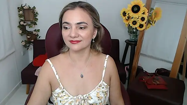 ana milf online show from May 31, 4:36 pm