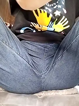 Mie610 online show from March 13, 11:38 pm