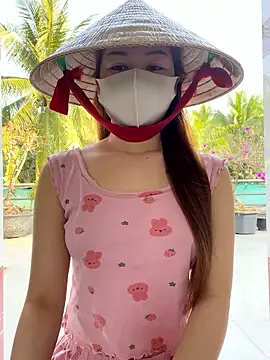 Snapshot of BabyThree_ chatting on January 16, 8:51 am BabyThree online show from January 16, 8:51 am