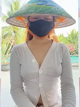 BabyThree  online show from March 3, 8:31 am