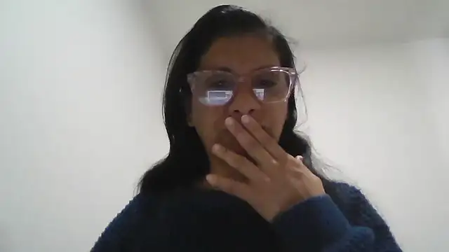 Snapshot of titssmall123 chatting on January 5, 5:51 pm titssmall123 online show from January 5, 5:51 pm