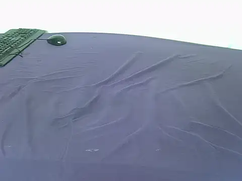 laetitia  online show from January 6, 1:37 pm