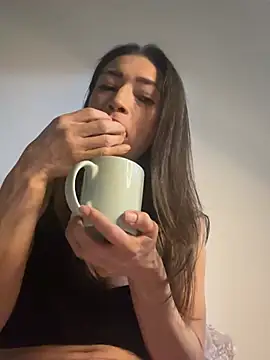 Snapshot of Yulia_sx chatting on February 7, 1:15 am Yulia sx online show from February 7, 1:15 am