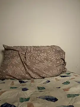 Snapshot of Yulia_sx chatting on February 14, 9:43 pm Yulia sx online show from February 14, 9:43 pm