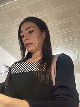 Snapshot of Yulia_sx chatting on March 6, 5:43 pm Yulia sx online show from March 6, 5:43 pm