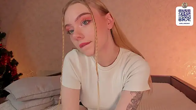 Snapshot of milla_remmy chatting on February 13, 2:45 am milla remmy online show from February 13, 2:45 am