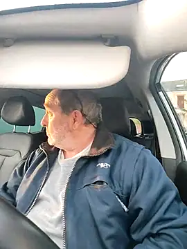 gillou1234 online show from November 10, 7:29 am