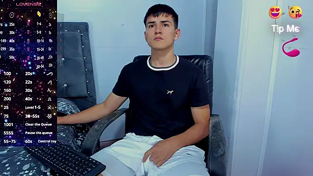 Jacobb Lee online show from November 4, 9:14 pm