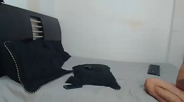 Hot Sharks  online show from February 21, 12:39 pm