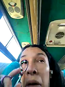 Snapshot of rebekka_simpson chatting on February 1, 2:13 pm rebekka simpson online show from February 1, 2:13 pm