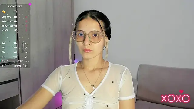 Snapshot of Lilacutte_ chatting on October 10, 3:49 am Lilacutte online show from October 10, 3:49 am