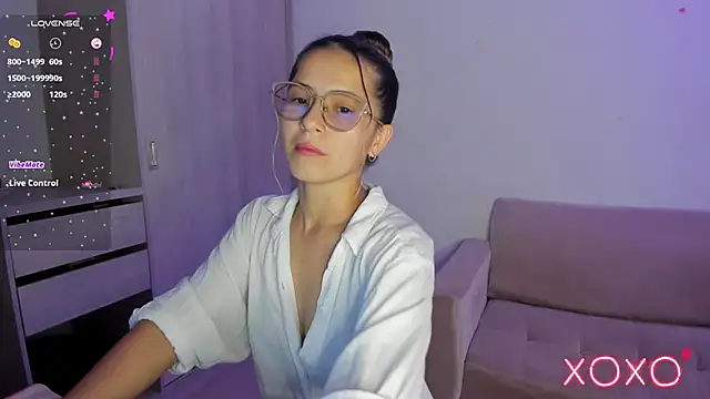 Lilacutte  online show from December 23, 7:06 am