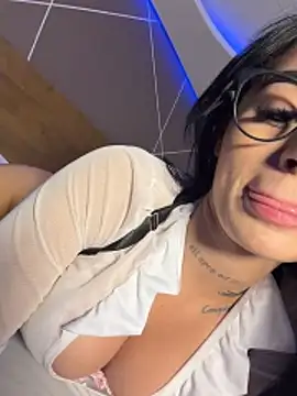 SOPHICARTERS online show from April 16, 3:13 pm