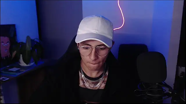 Snapshot of jay_dimarco2 chatting on January 16, 1:20 am jay dimarco2 online show from January 16, 1:20 am