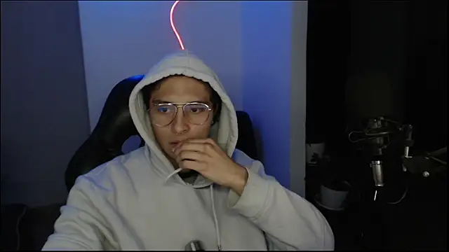 Snapshot of jay_dimarco2 chatting on January 18, 4:05 am jay dimarco2 online show from January 18, 4:05 am