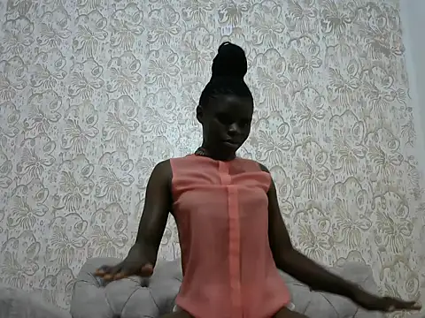 hottgirlval online show from February 13, 11:01 pm