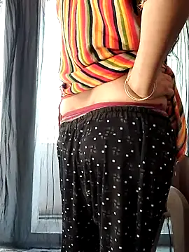 Hot-rubina online show from March 18, 4:37 am