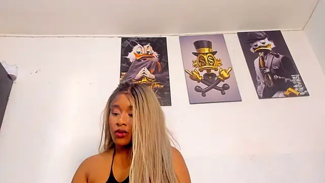 Snapshot of kriixtybrown chatting on January 7, 11:56 pm kriixtybrown online show from January 7, 11:56 pm