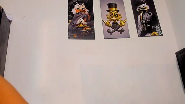 Snapshot of kriixtybrown chatting on January 8, 8:39 pm kriixtybrown online show from January 8, 8:39 pm